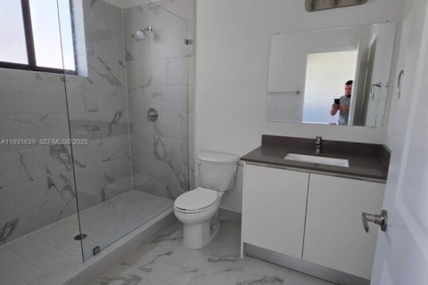 Touwnhouse à louer à Homestead, Floride: 3 chambres № 1990163 - photo 15