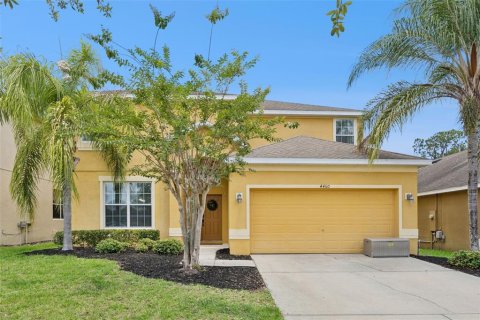 House in Kissimmee, Florida 5 bedrooms, 233.09 sq.m. № 2233805