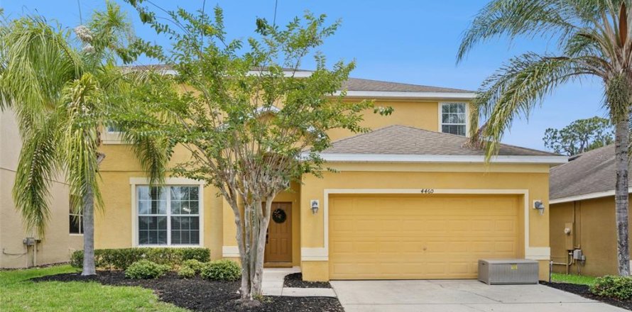 Casa en Kissimmee, Florida 5 dormitorios, 233.09 m2 № 2233805