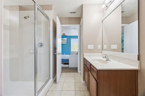 Casa en venta en Kissimmee, Florida, 5 dormitorios, 233.09 m2 № 2233805 - foto 21