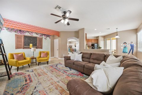 Casa en venta en Kissimmee, Florida, 5 dormitorios, 233.09 m2 № 2233805 - foto 9