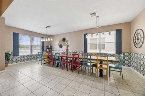 Casa en venta en Kissimmee, Florida, 5 dormitorios, 233.09 m2 № 2233805 - foto 7