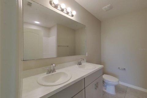 Casa en alquiler en Winter Haven, Florida, 3 dormitorios, 132.39 m2 № 1912899 - foto 8