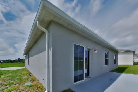 Casa en alquiler en Winter Haven, Florida, 3 dormitorios, 132.39 m2 № 1912899 - foto 15