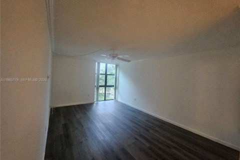 Condo in Fort Lauderdale, Florida, 2 bedrooms  № 2027401 - photo 30