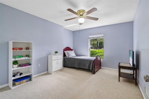 House in Eustis, Florida 6 bedrooms, 304.35 sq.m. № 2199849 - photo 25