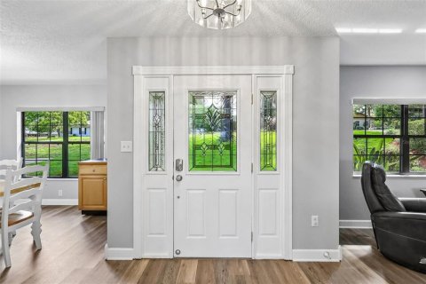House in Eustis, Florida 6 bedrooms, 304.35 sq.m. № 2199849 - photo 7