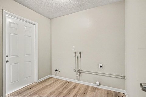Casa en venta en Lakeland, Florida, 3 dormitorios, 151.06 m2 № 2111348 - foto 9