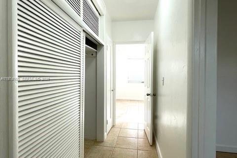 Immobilier commercial à vendre à Miami Beach, Floride: 334.08 m2 № 2036459 - photo 10