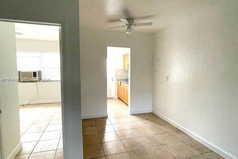 Immobilier commercial à vendre à Miami Beach, Floride: 334.08 m2 № 2036459 - photo 16