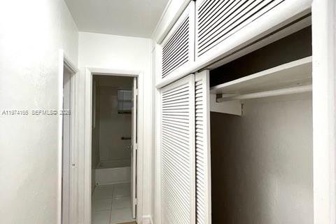 Immobilier commercial à vendre à Miami Beach, Floride: 334.08 m2 № 2036459 - photo 13