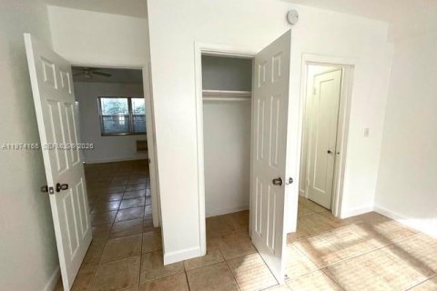 Immobilier commercial à vendre à Miami Beach, Floride: 334.08 m2 № 2036459 - photo 14