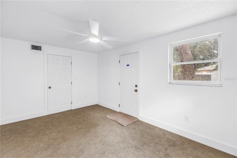 Villa ou maison à vendre à Tampa, Floride: 3 chambres, 109.62 m2 № 2414960 - photo 26