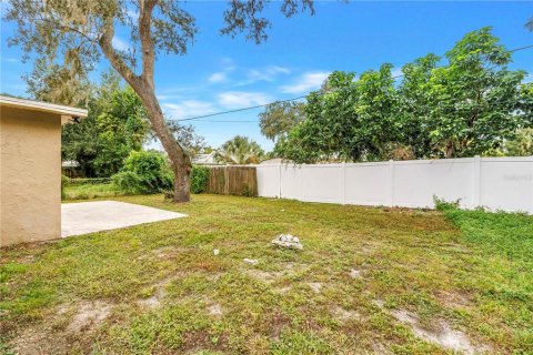Villa ou maison à vendre à Tampa, Floride: 3 chambres, 109.62 m2 № 2414960 - photo 10