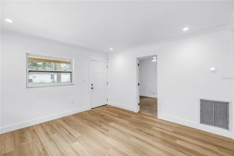 Villa ou maison à vendre à Tampa, Floride: 3 chambres, 109.62 m2 № 2414960 - photo 17
