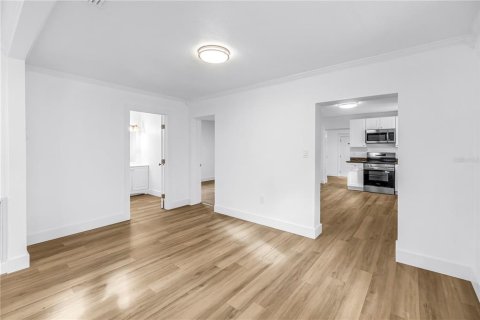 Villa ou maison à vendre à Tampa, Floride: 3 chambres, 109.62 m2 № 2414960 - photo 18