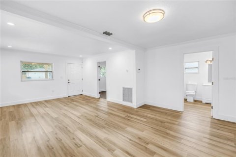 Villa ou maison à vendre à Tampa, Floride: 3 chambres, 109.62 m2 № 2414960 - photo 21