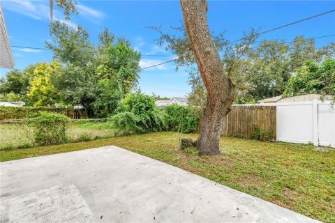Villa ou maison à vendre à Tampa, Floride: 3 chambres, 109.62 m2 № 2414960 - photo 14