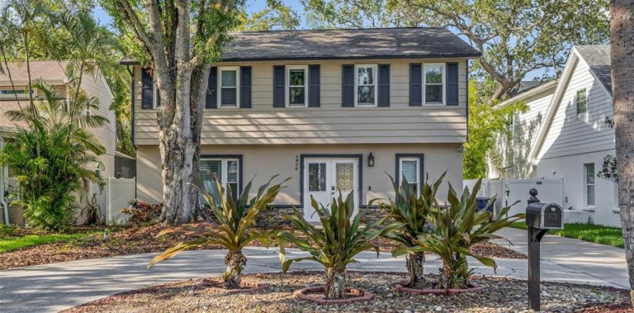 Villa ou maison à Tampa, Floride 4 chambres, 168.62 m2 № 1792070