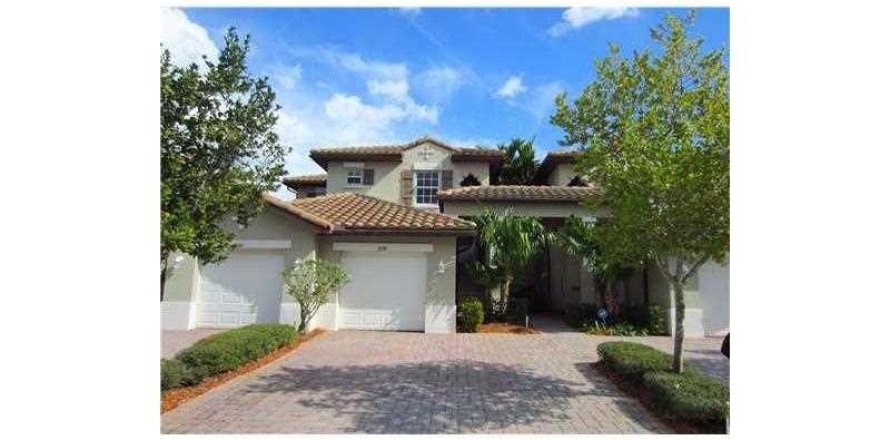 Condominio en Pompano Beach, Florida, 3 dormitorios № 1221547