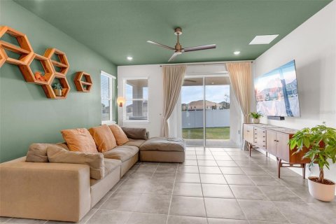 House in Minneola, Florida 4 bedrooms, 194.44 sq.m. № 2225378 - photo 9