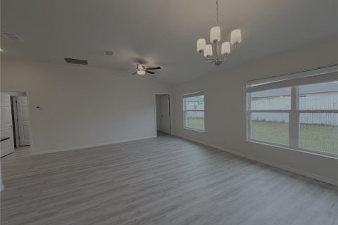 Villa ou maison à louer à Ocala, Floride: 4 chambres, 154.96 m2 № 2413830 - photo 5