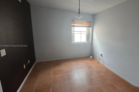 Copropriété à vendre à Doral, Floride: 2 chambres, 121.52 m2 № 1742456 - photo 11