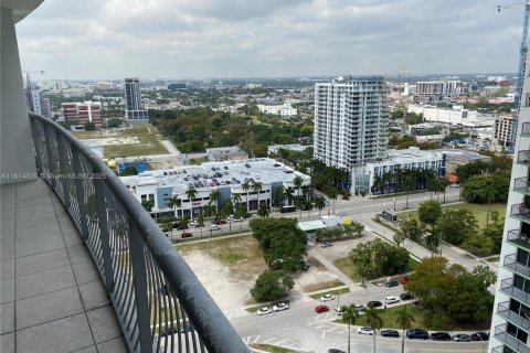 Condo in Miami, Florida, 1 bedroom  № 1772563 - photo 6