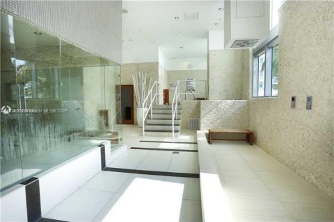 Купить кондоминиум в Майами, Флорида 2 спальни, 104.14м2, № 1957960 - фото 24