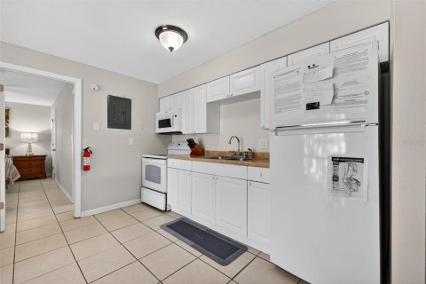 Купить кондоминиум в Клируотер, Флорида 3 комнаты, 45.52м2, № 2213371 - фото 6