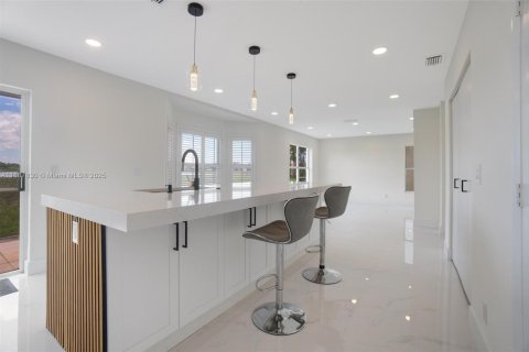 Villa ou maison à vendre à Boca Raton, Floride: 4 chambres, 179.02 m2 № 1942330 - photo 8