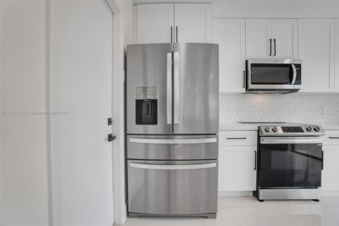 Villa ou maison à vendre à Boca Raton, Floride: 4 chambres, 179.02 m2 № 1942330 - photo 10