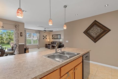 Villa ou maison à vendre à Punta Gorda, Floride: 4 chambres, 171.5 m2 № 2157001 - photo 17