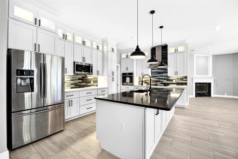 Villa ou maison à vendre à Fort Myers, Floride: 3 chambres, 307.79 m2 № 2229425 - photo 12