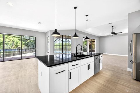 Villa ou maison à vendre à Fort Myers, Floride: 3 chambres, 307.79 m2 № 2229425 - photo 14