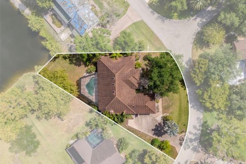 Villa ou maison à vendre à Fort Myers, Floride: 3 chambres, 307.79 m2 № 2229425 - photo 2