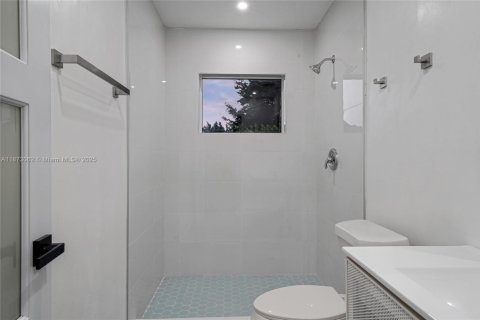 Commercial property in Coral Springs, Florida 213.3 sq.m. № 1926694 - photo 23