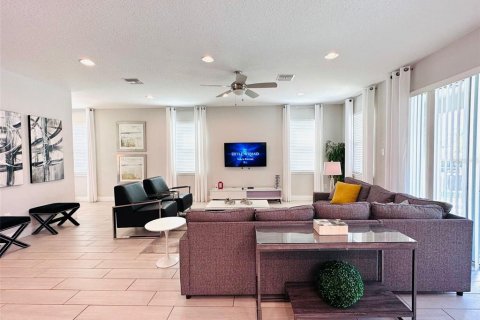 Casa en venta en Kissimmee, Florida, 5 dormitorios, 239.13 m2 № 1547909 - foto 7