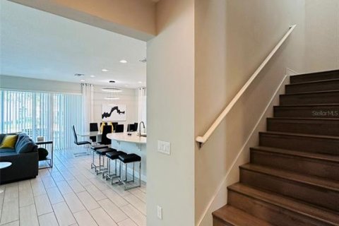 Casa en venta en Kissimmee, Florida, 5 dormitorios, 239.13 m2 № 1547909 - foto 2