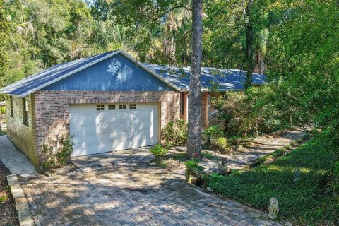 Villa ou maison à Brooksville, Floride 3 chambres, 204.38 m2 № 2424384
