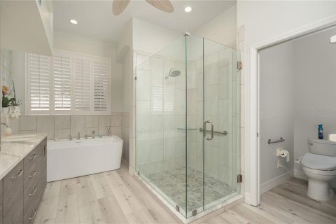 House in Cape Coral, Florida 3 bedrooms, 214.79 sq.m. № 1679530 - photo 24
