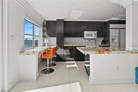 Condominio en venta en Sarasota, Florida, 3 dormitorios, 158.4 m2 № 1732426 - foto 12