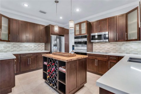 Casa en venta en Pembroke Pines, Florida, 5 dormitorios, 364.83 m2 № 1922938 - foto 14