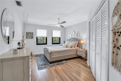 Casa en venta en Pembroke Pines, Florida, 5 dormitorios, 364.83 m2 № 1922938 - foto 30