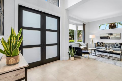 Casa en venta en Pembroke Pines, Florida, 5 dormitorios, 364.83 m2 № 1922938 - foto 2