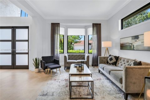 Casa en venta en Pembroke Pines, Florida, 5 dormitorios, 364.83 m2 № 1922938 - foto 7