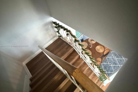 Townhouse in Tamarac, Florida 3 bedrooms, 114.27 sq.m. № 1972336 - photo 17