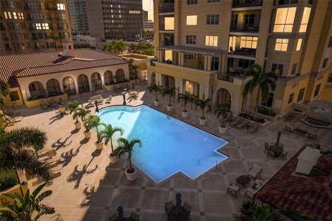Adosado en alquiler en Saint Petersburg, Florida, 2 dormitorios, 132.01 m2 № 1688170 - foto 27