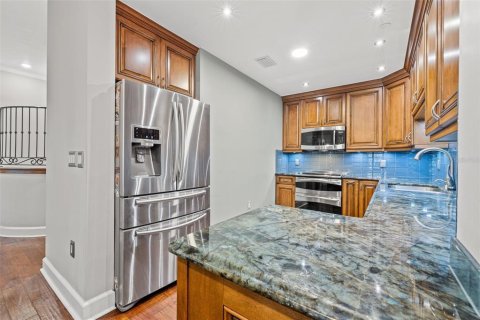 Adosado en alquiler en Saint Petersburg, Florida, 2 dormitorios, 132.01 m2 № 1688170 - foto 10
