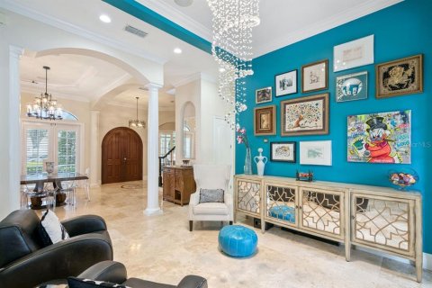 House in Winter Park, Florida 5 bedrooms, 281.31 sq.m. № 2112233 - photo 11